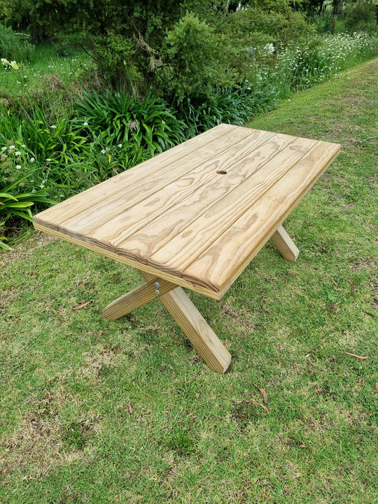 OUTDOOR 'X' TABLE